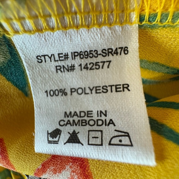 IRIS Floral Yellow Dress outfit w shorts and crop top. Size XL - Picture 8 of 16